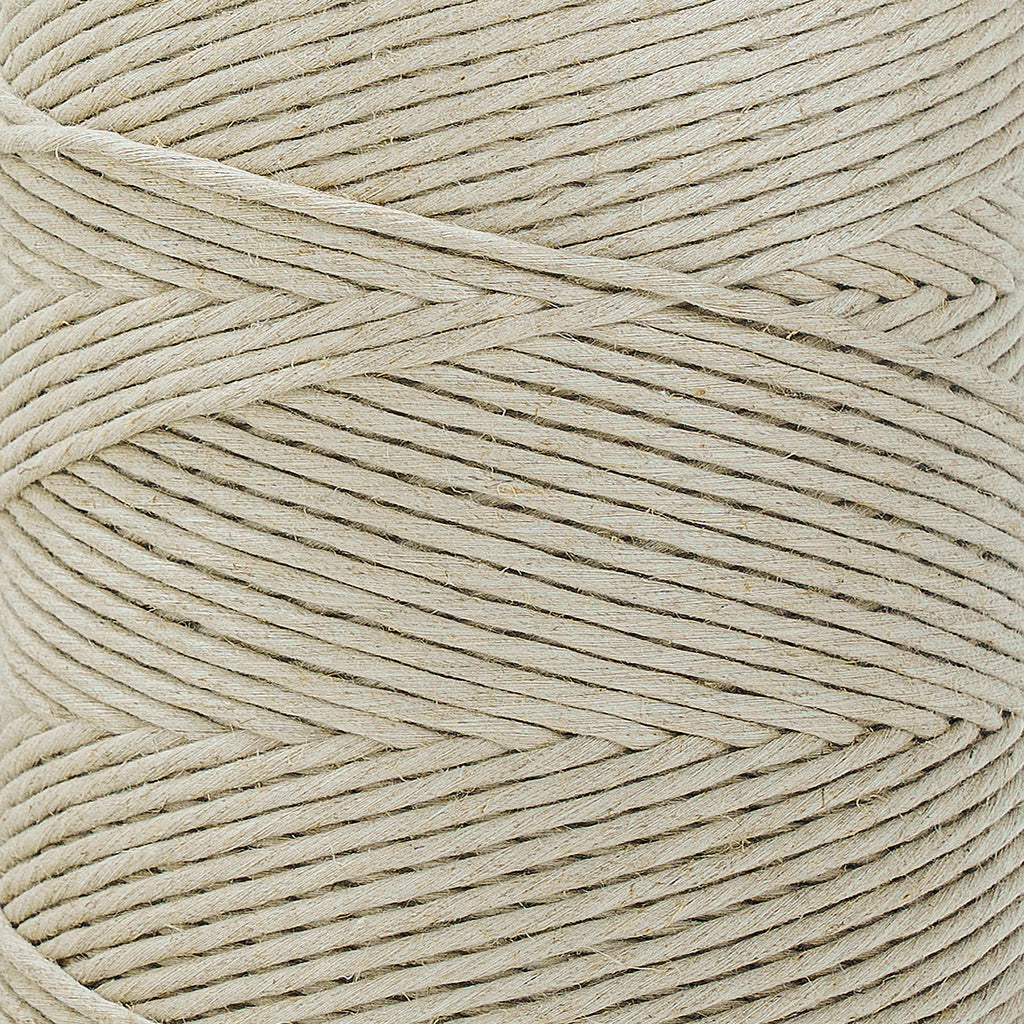close up of 4mm linen thread